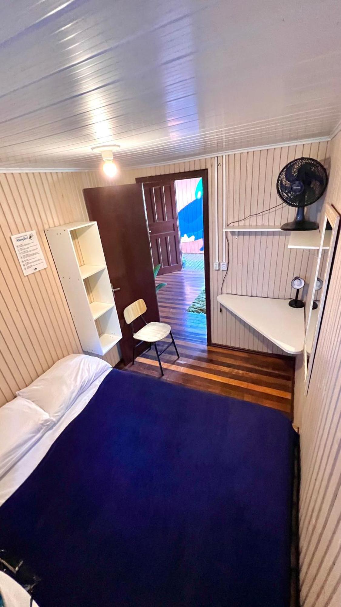 Hostel Antonio Pescador - Centro Da Guarda do Embaú Pokoj fotografie