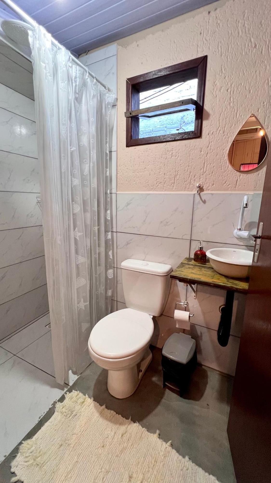 Hostel Antonio Pescador - Centro Da Guarda do Embaú Pokoj fotografie